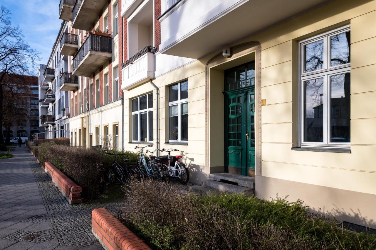 Sonnig & Helle Alexanderplatz In 15min Zu Erreichen, Herthastrasse Sehr Schoen Und Gross Fuer Gruppen Geeignet * Berlijn