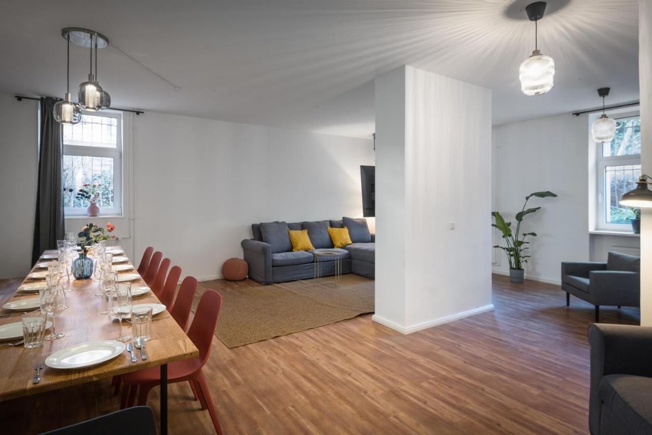 Appartement Sonnig & Helle Alexanderplatz In 15min Zu Erreichen, Herthastrasse Sehr Schoen Und Gross Fuer Gruppen Geeignet Berlijn
